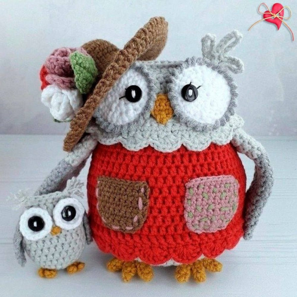 Совы. Мама сова с совенком